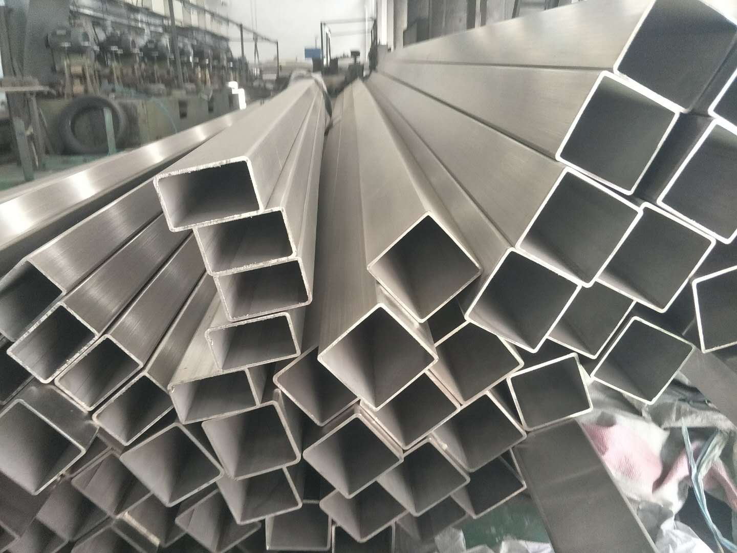 304不锈钢方管